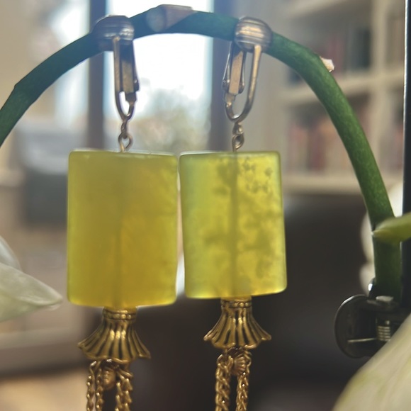 Elegant clip on earrings - Picture 4 of 7